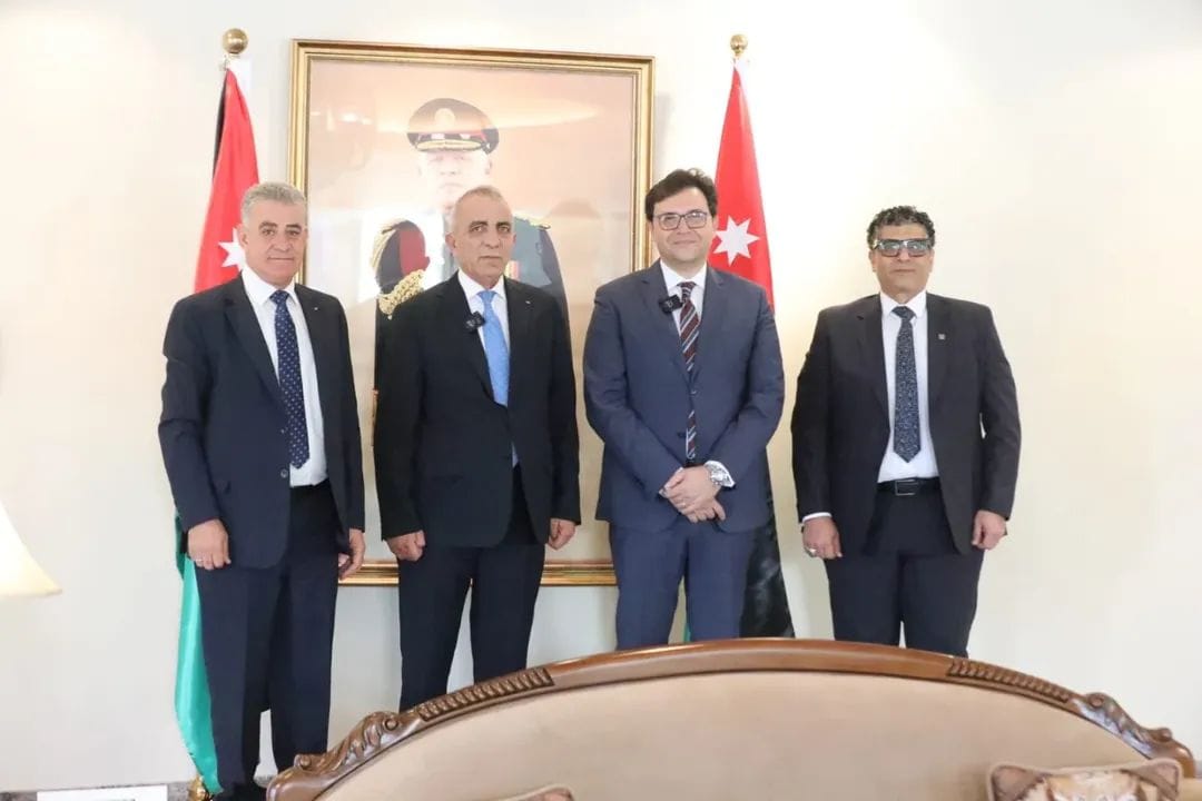 وزير الثقافة يلتقي نظيره الأردني لبحث التعاون الثقافي والفني بين البلدين في مجالات التراث والموسيقى والمسرح